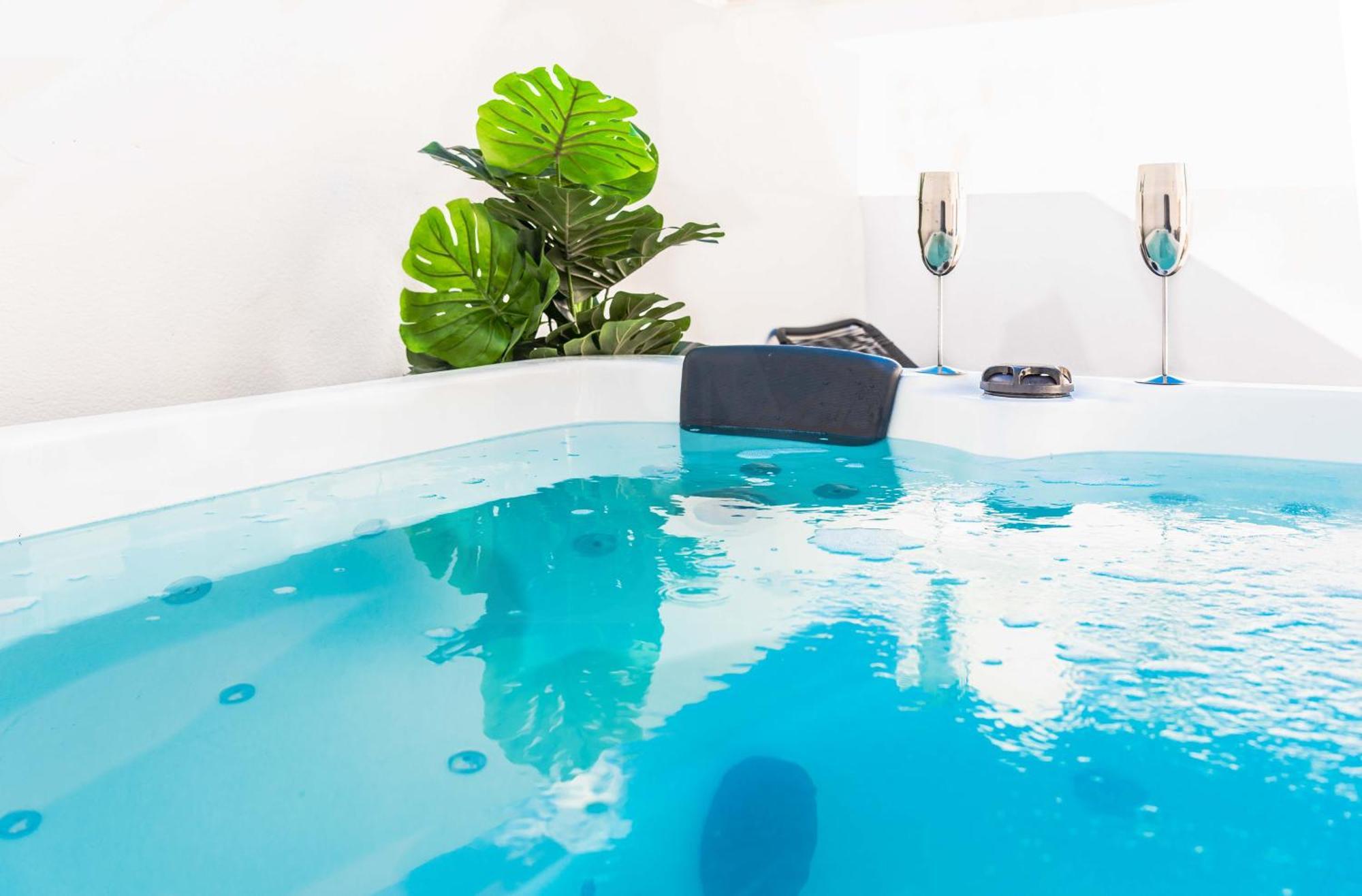 Appartement Rooftop & Private Jacuzzi In The Center By Rems